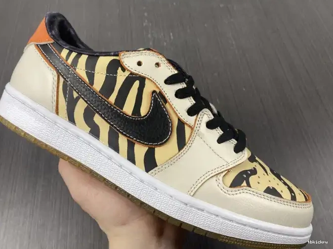 Rep TBK Tiger the of Air Jordan Year DH6932-100 OG Low 1 0616